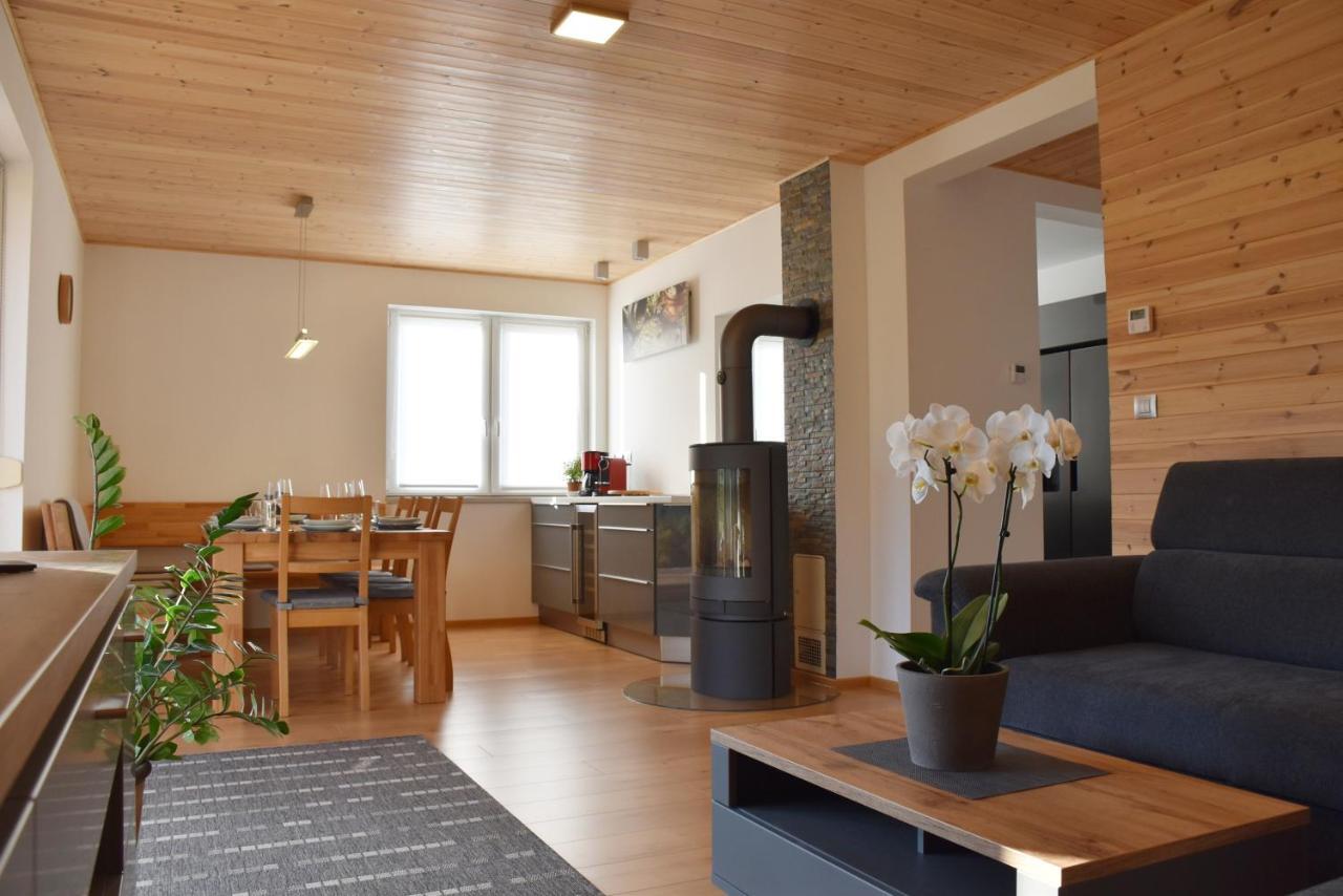 Holiday Home Znojmo W/ Wellness & Wine Bagian luar foto